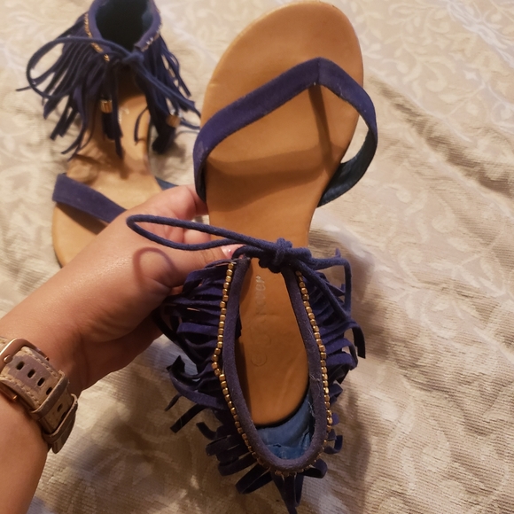 Fringed Sandals - Picture 3 of 9